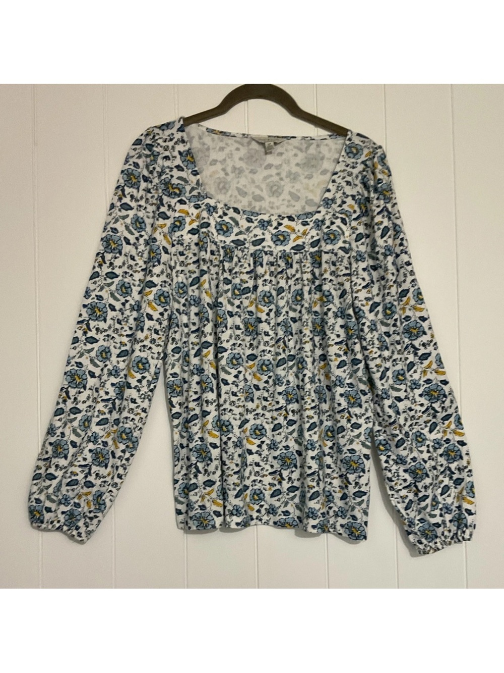 Lucky Brand S Petite Scoop Neck Floral Long Sleeve Top with Blue & Yellow Print
